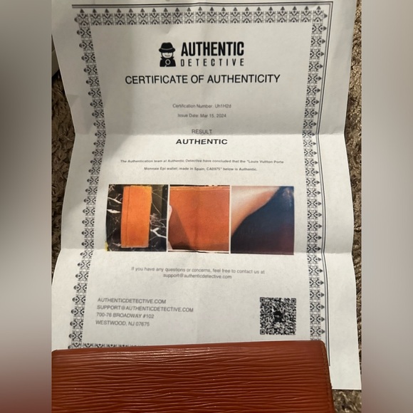 Louis Vuitton Wallet with COA - Picture 14 of 14